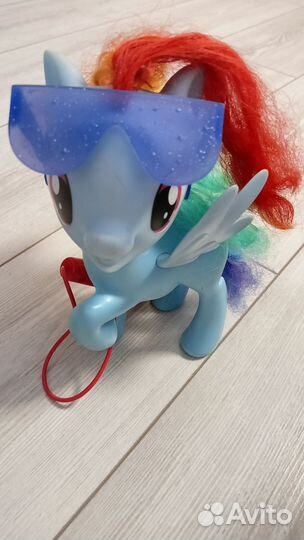 Поющая пони