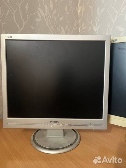 Монитор Philips