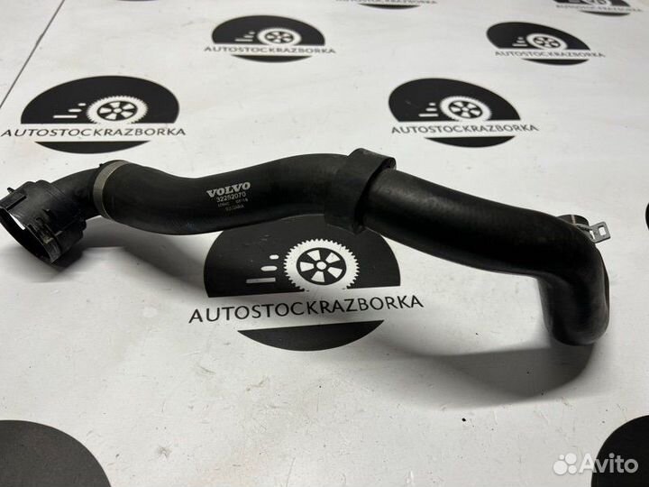 Патрубок охлаждения Volvo Xc90 B4204T26 2018