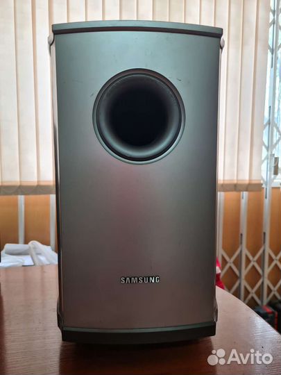 Сабвуфер samsung