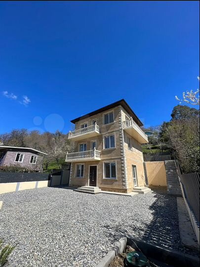 Дом 160,7 м² на участке 4,5 сот.