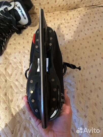 Коньки хоккейные 40 размер