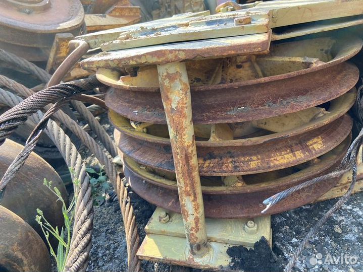 Крюковая обойма (подвеска) 25 тонн крана рдк-250