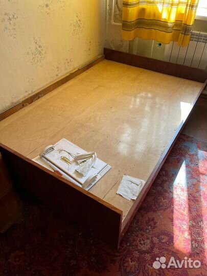 Полка книжная