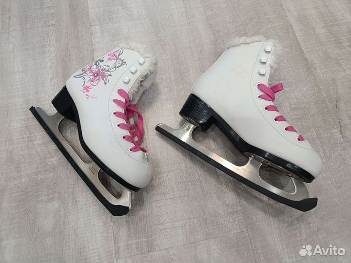 Коньки для девочки 33-34 размер