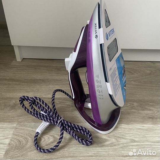 Утюг Vitek новый