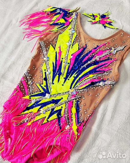 Купальник для художественной гимнастики на 5-6 л