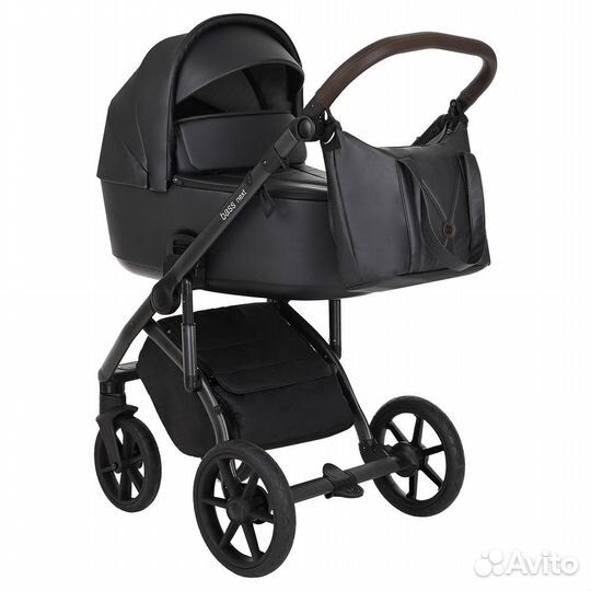 Roan Bass Next коляска 2в1 Кожа /Black Pearl