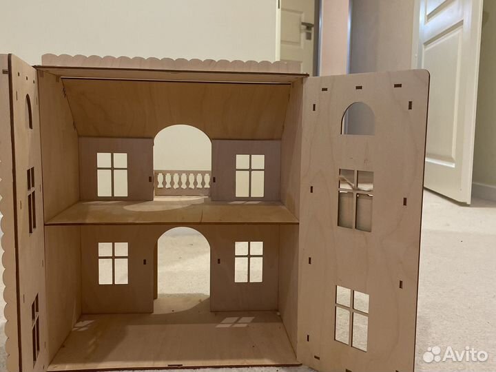 Домик кукольный