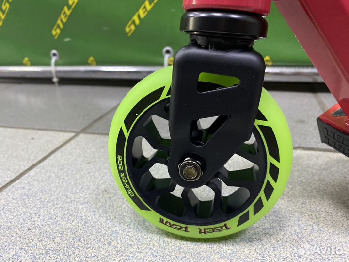 Трюковой самокат Tech Team Duker 202