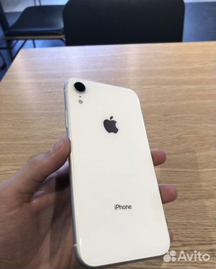 iPhone xr 64gb