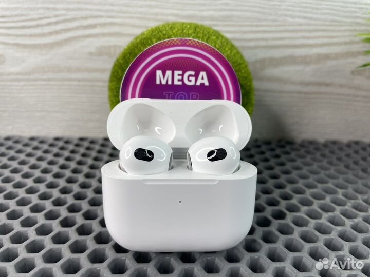 Эирподс три