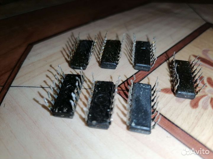 Микросхема К157уд2