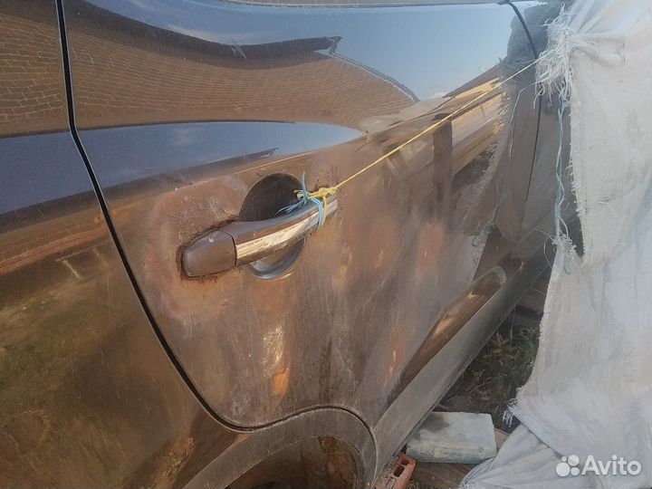 Двери и багажник на джили эмгранд х7. 4 двери