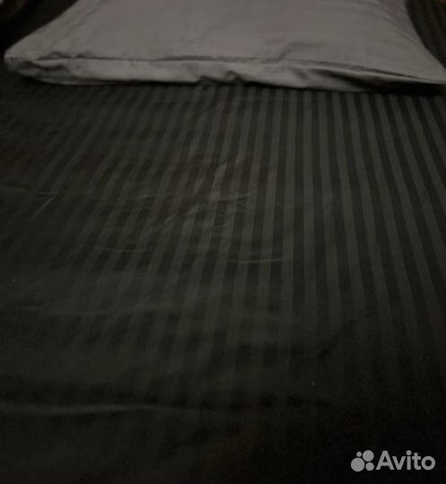 Простынь на резинке 160 200 сатин