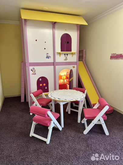 Детский деревянный домик