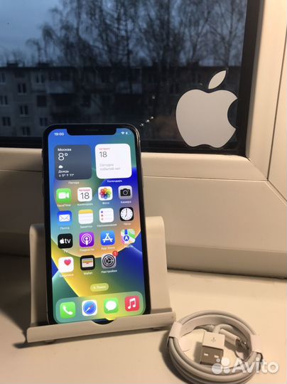 iPhone X, 64 ГБ