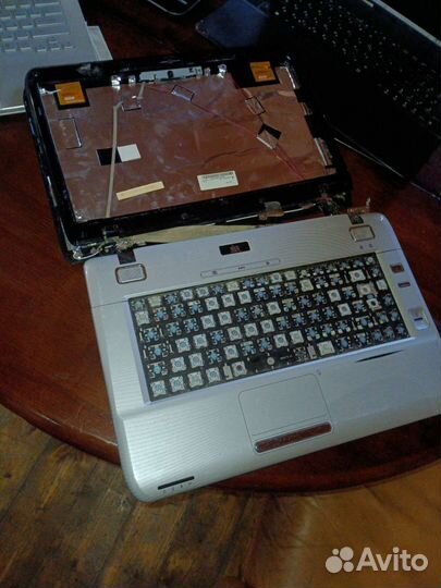 Ноутбук на запчасти