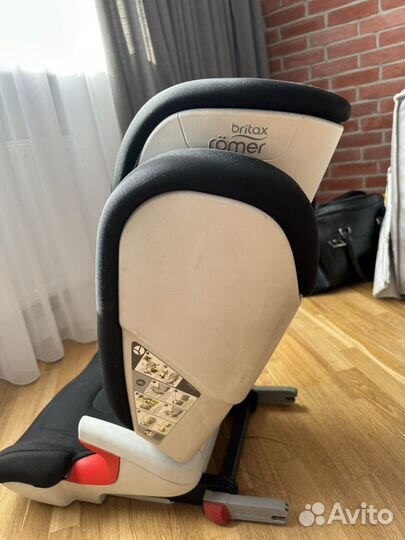 Автокресло britax romer