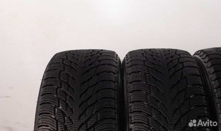 Nokian Tyres Hakkapeliitta R3 SUV 235/55 R20 102R