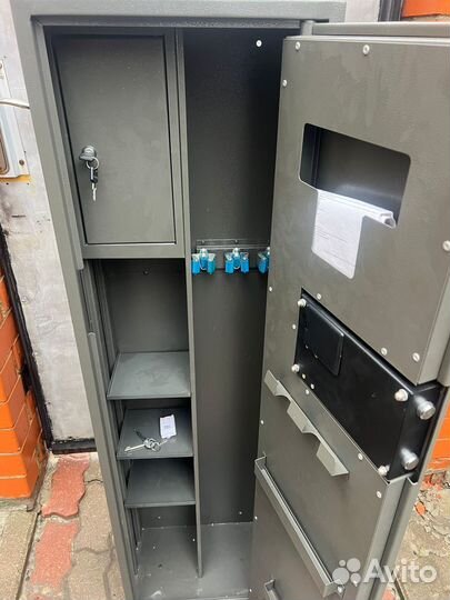 Оружейный сейф