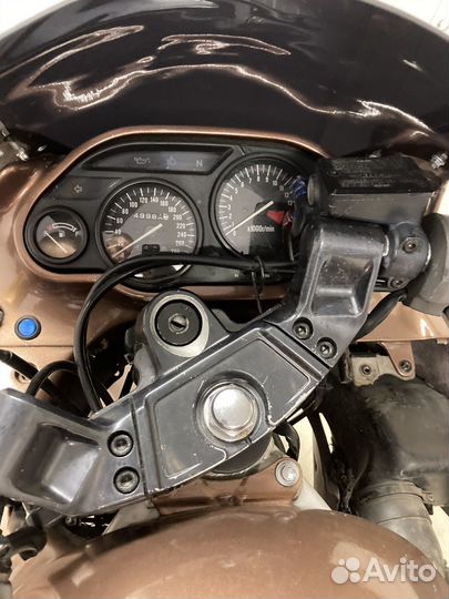 Kawasaki zzr-400 2