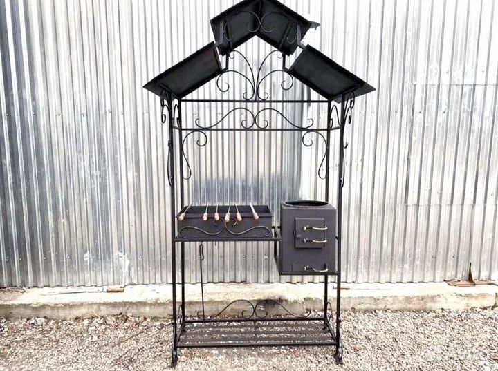 Мангал со столиком