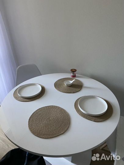 Набор керамической посуды. Тарелки