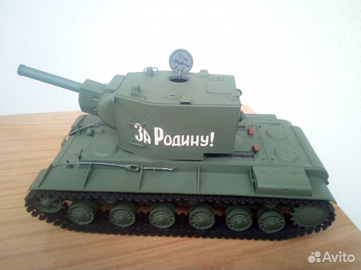 Сборная модель танка кв-2
