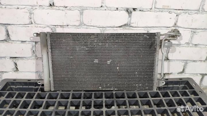 Радиатор кондиционера (конденсер) Skoda Roomster