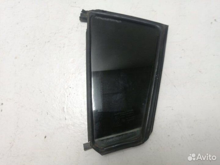 Стекло двери (форточка) заднее левое Mazda 3 BK