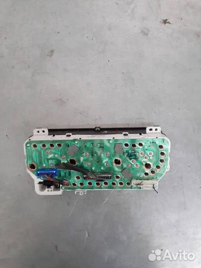 Панель приборов (щиток) Suzuki Grand Vitara 2002