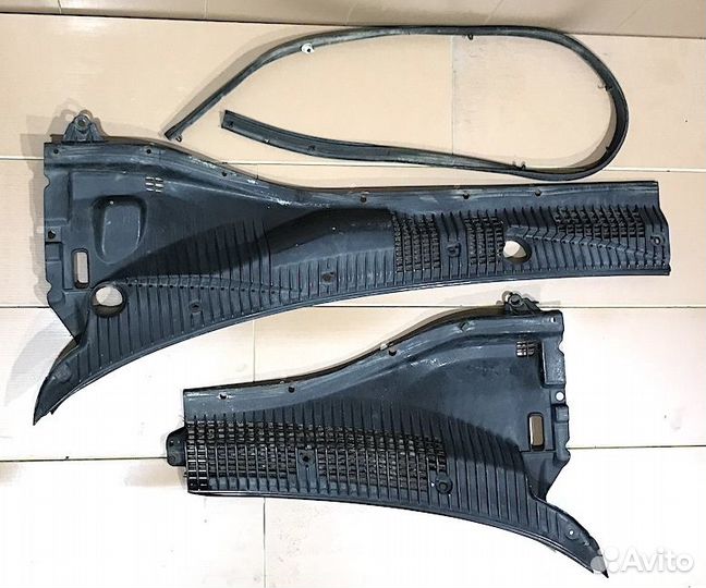 Тойота Карина Жабо