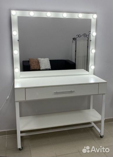 Зеркало для визажиста