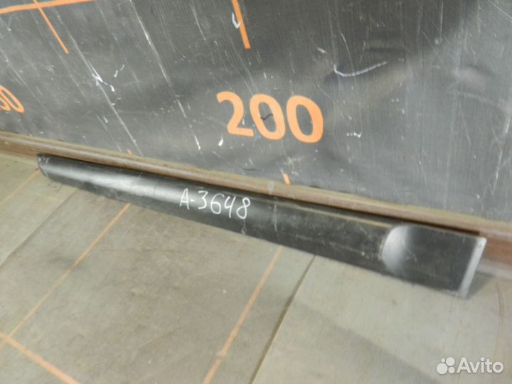 Накладка двери задней правой - Nissan Note