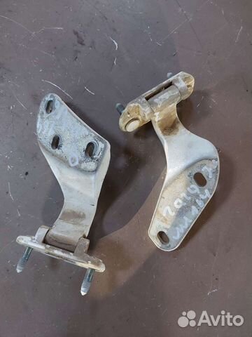 Петля крышки багажника на Mercedes ML GL 164