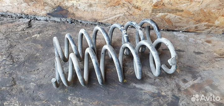 Пружина передняя Cadillac SRX 1 2003-2009