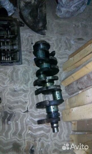 Коленвал маз ямз 236.Не турбированный 2 р по кругу
