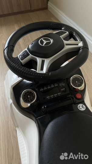Машинка-каталка mercedes