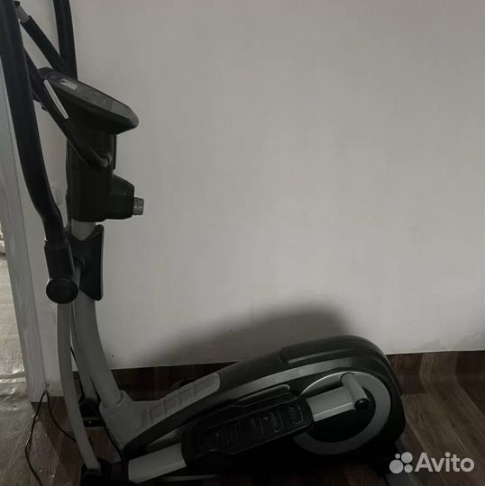 Тренажер с лыжами