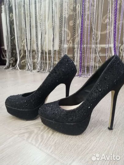 Туфли женские праздничные