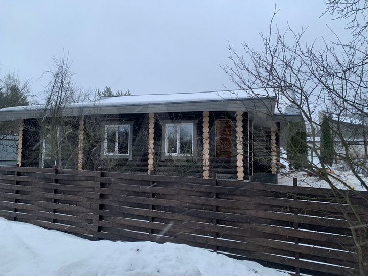 Коттедж 160 м² на участке 12 сот.