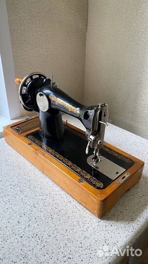 Швейная машинка ручная