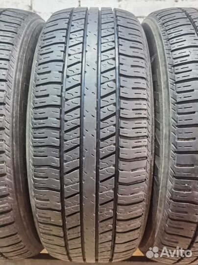 Triangle TR257 215/60 R17 96H