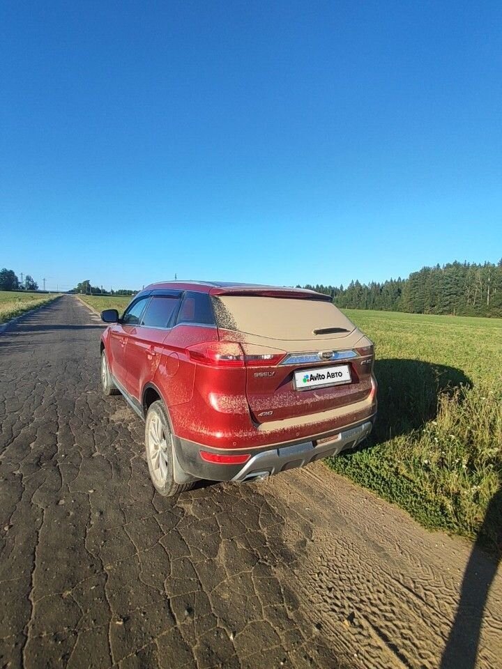 Geely Atlas: фото владельца
