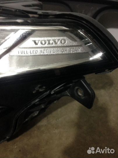 Фара левая Volvo XC90 2