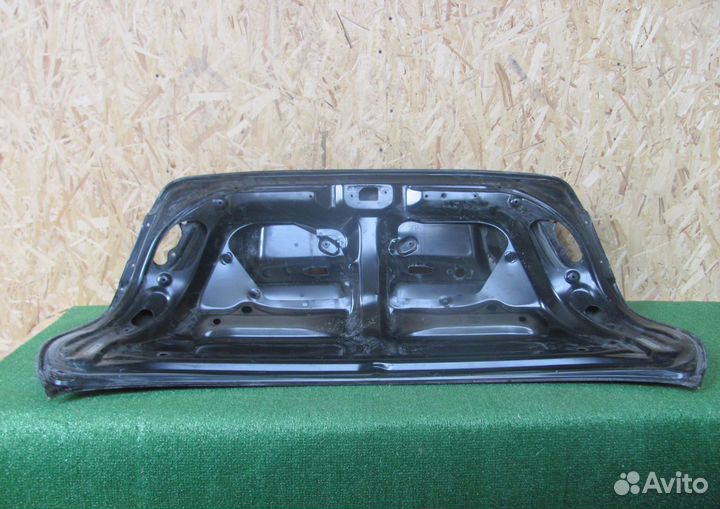 Крышка багажника задняя Toyota Camry V40