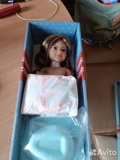 Продаю куклу новую