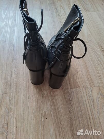 Полусапожки женские