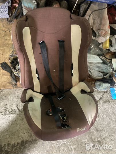 Детское автомобильное кресло